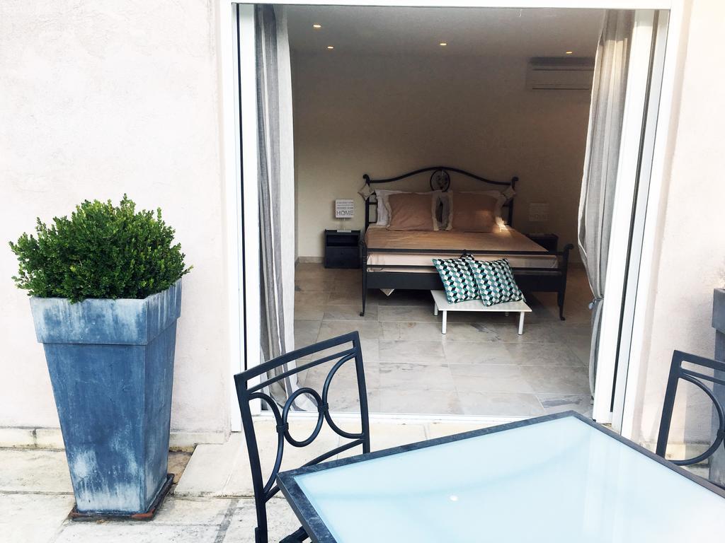 B&B Charming Saint Paul De Vence Bagian luar foto